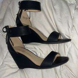 Chinese laundry wedge sandals worn for 1 hour indoors